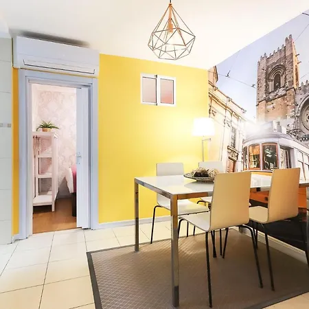 Downtown Traditional By Homing