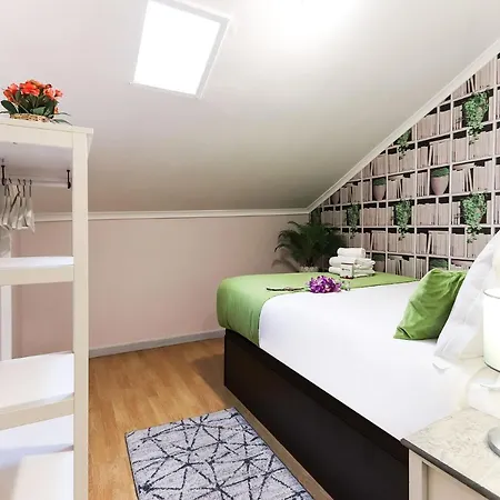 Downtown Traditional By Homing *